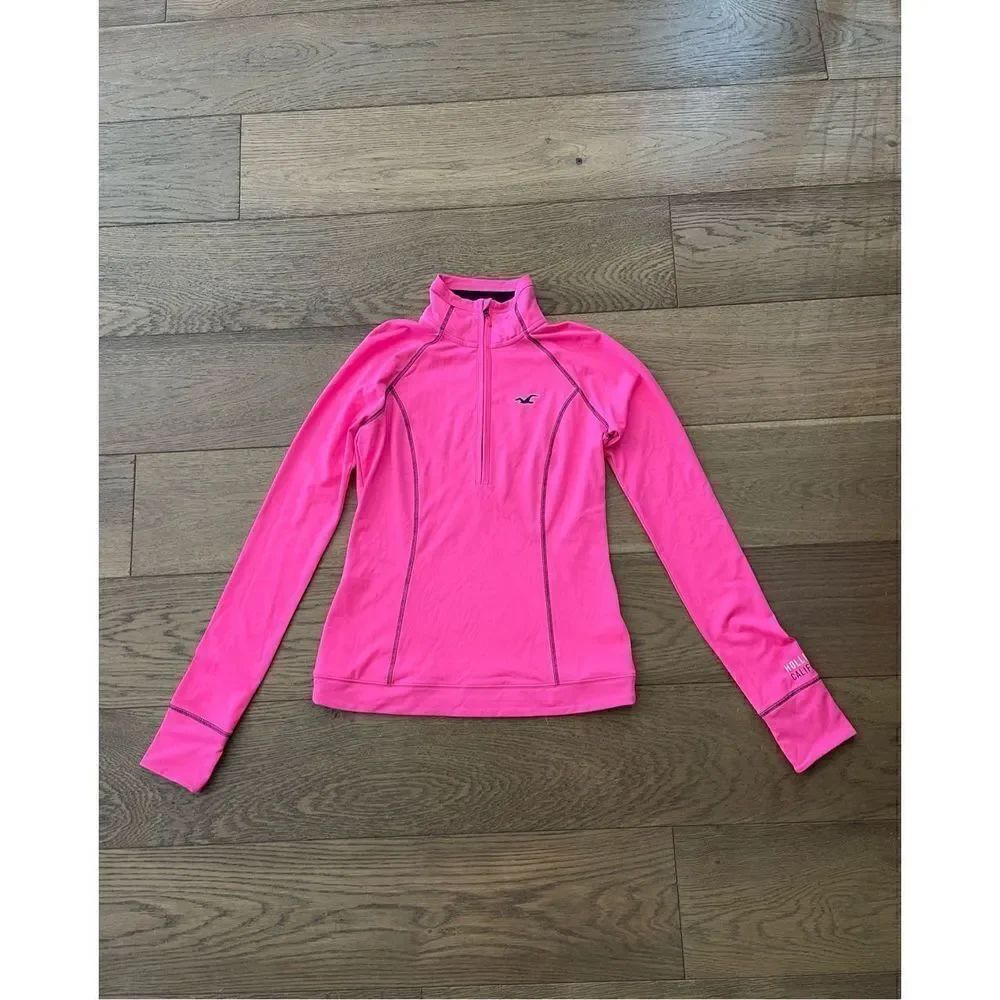 Hollister Bright Pink Half-Zip in Medium